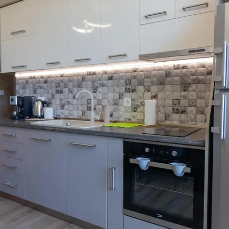 Apartment Ava Alexander - 1st Line Sea Garden *