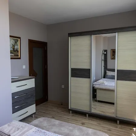 Apartment Ava Alexander - 1st Line Sea Garden *