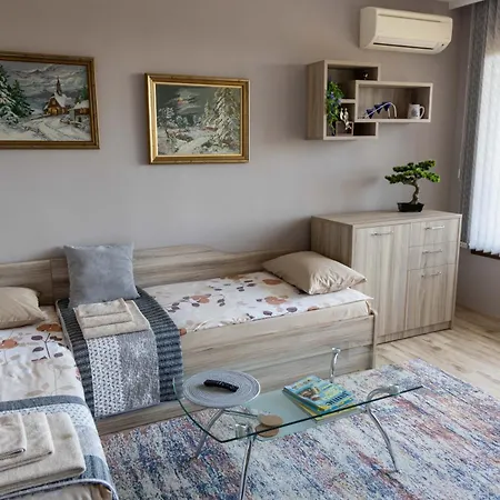 Ava Alexander - 1st Line Sea Garden * Burgas City